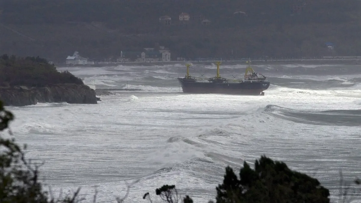 Novorossiysk Shaken: Strategic Russian Port Hit by Drone Explosions, Casualties Reported!