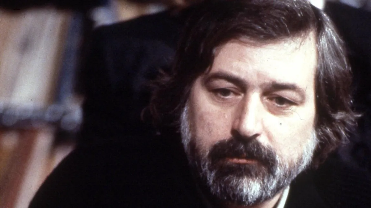Lirik Guccini Mengguncang: Antara Politik, Memori, dan Cermin Italia Abadi