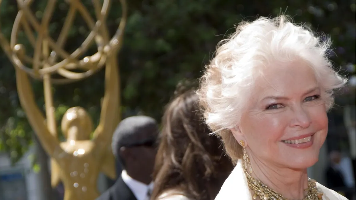 Venezia Gempar: Ellen Burstyn Raih Golden Lion, Strippoli Bersaing Ketat!
