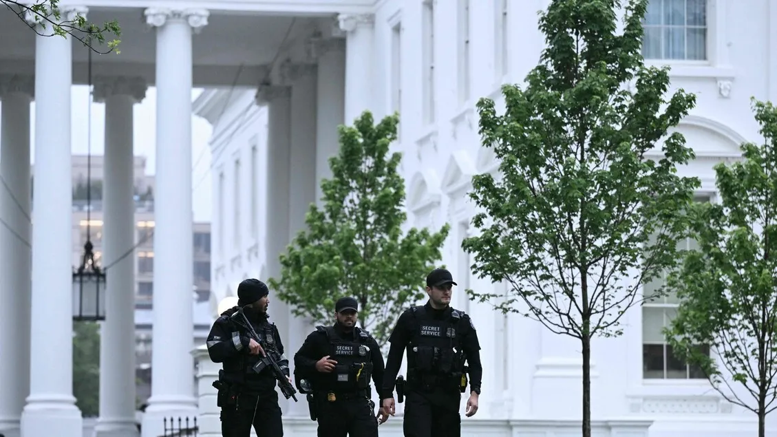 Ketegangan Washington: Dinas Rahasia Lumpuhkan Penembak Dekat Kediaman Trump