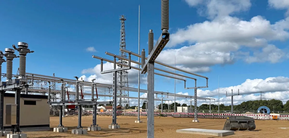 Hamburg Untung Besar, Jaringan Energi Tertekan Target Iklim 2040