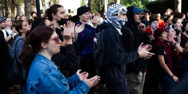 France Gripped: Thousands of Schools Paralyzed as Student Protests Escalate