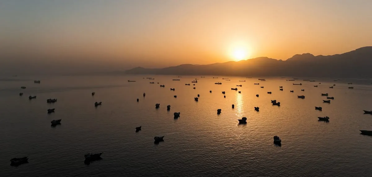 Perang Drone di Selat Hormuz: AS Tembak Jatuh Milik Iran 2026