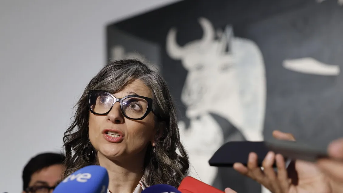 Italia Resmi Cabut Sanksi Francesca Albanese: Akhir Kontroversi Daftar Hitam?