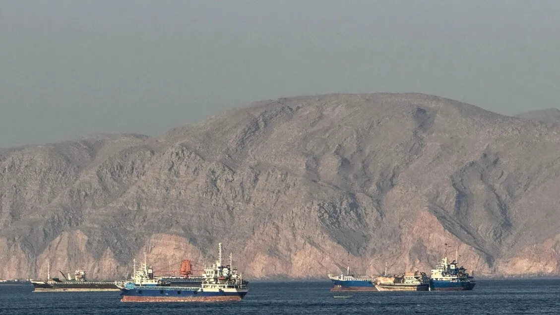 Trump Pastikan Hormuz Terbuka, Iran Klaim AS-Israel Terhina: Harga Minyak Anjlok!