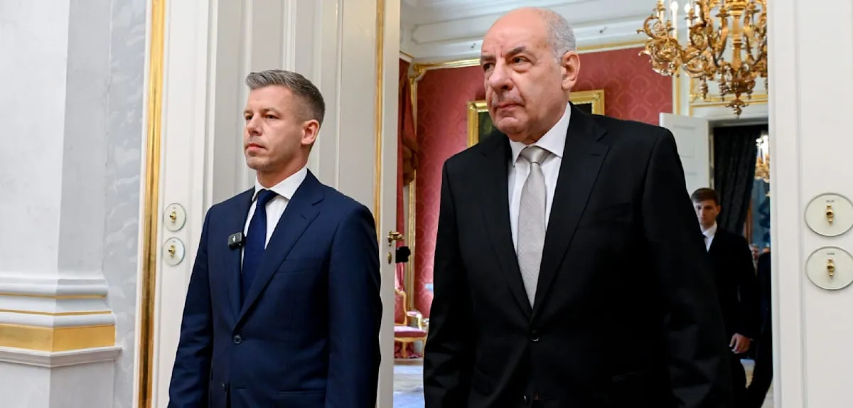 Presiden Hungaria Sekutu Orbán Tolak Mundur, Peter Magyar Serukan Pemakzulan