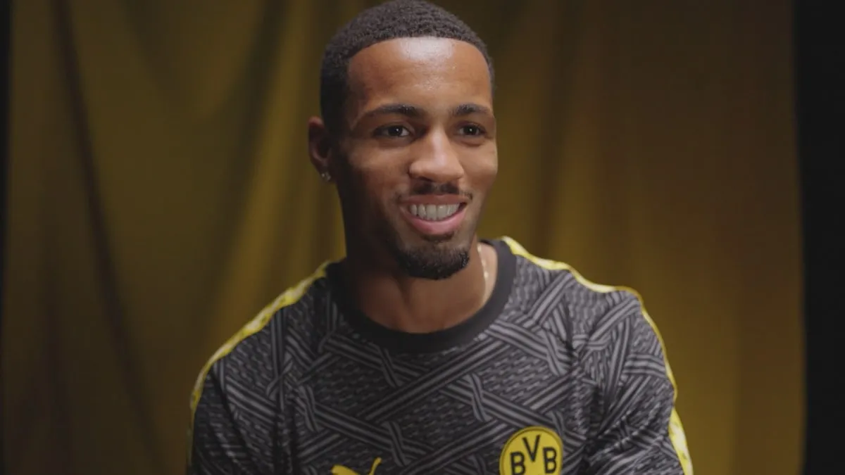 Kejutan Bundesliga: Arsenal Lepas Wonderkid Nwaneri ke Dortmund Hingga 2027!