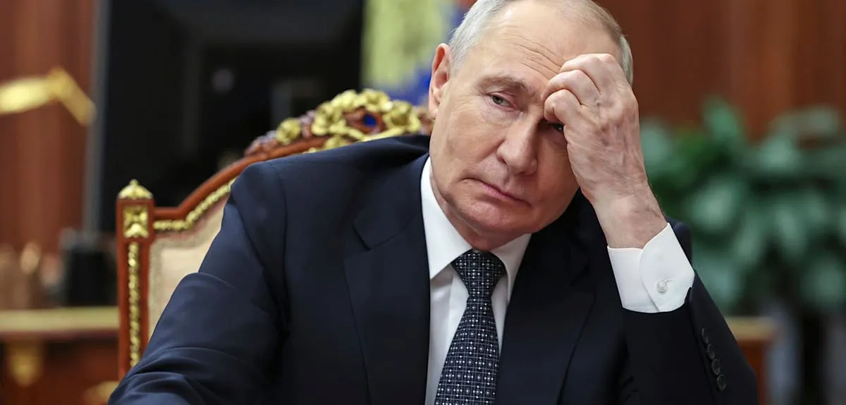 Bursa Rusia Guncang Hebat: Indeks Anjlok 30%, Perusahaan Elit Terjun Bebas
