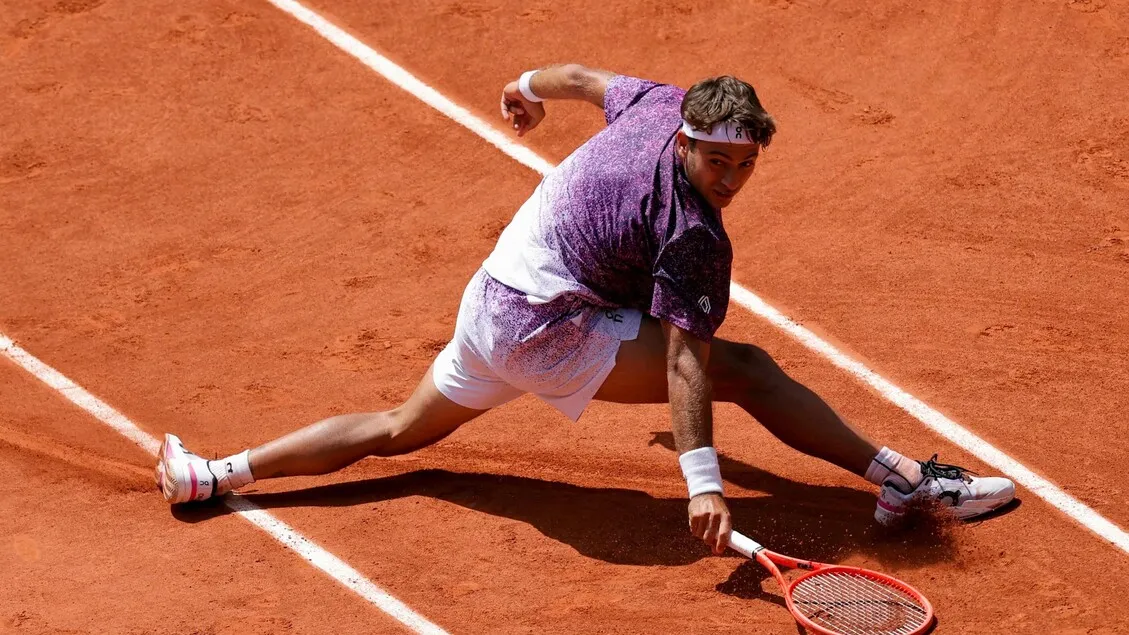 Cobolli Guncang Roland Garros 2026: Semifinal Bersejarah Italia Menanti?