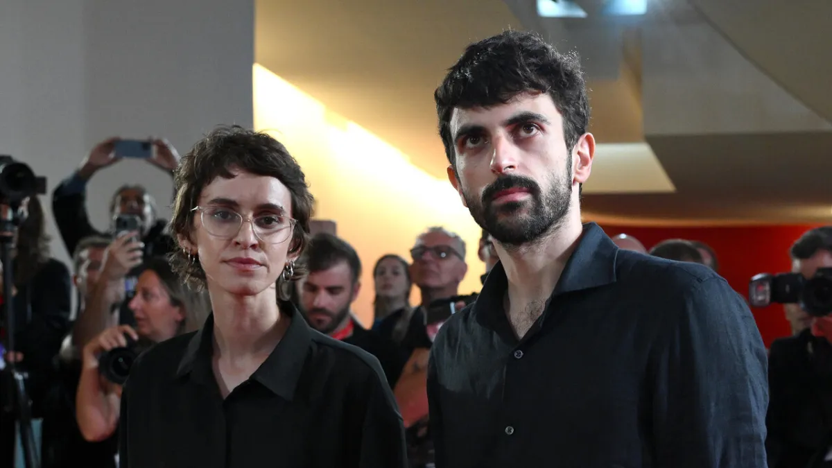 Venezia Geger! Film Palestina Naza Raih Sorotan, Martone dan Servillo Beraksi