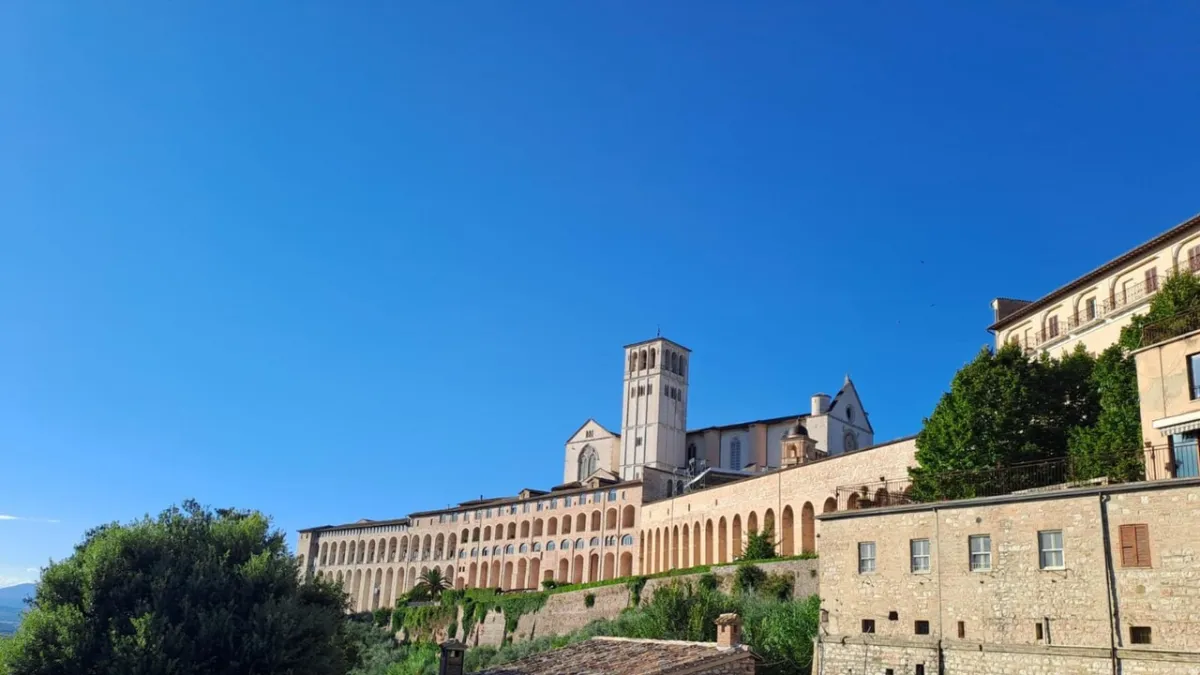 Assisi Bersiap: Presiden Mattarella Hadiri Perayaan Agung Santo Fransiskus Italia