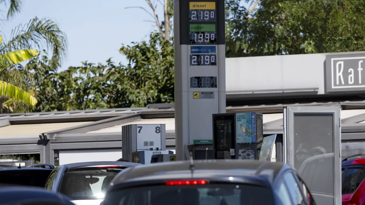 BBM Italia: Q8 Terapkan Batas Harga, Pichetto Jamin Diskon Diesel Tetap Berlaku
