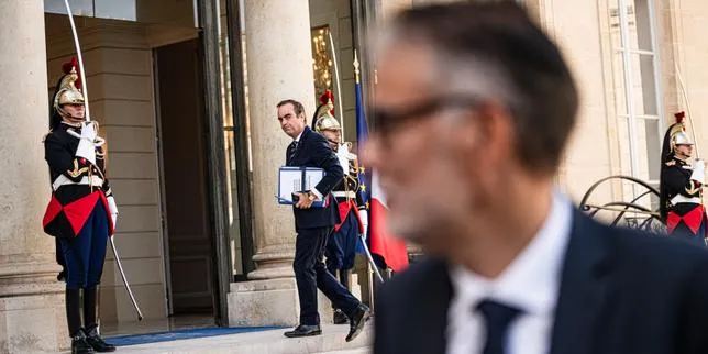 Prancis Bergejolak: Pemblokiran Lycee, Lecornu Tuduh LFI, Melenchon Balas Represi