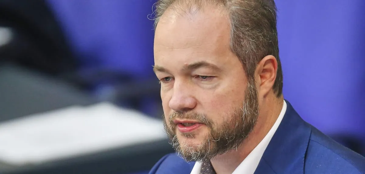 Politikus AfD Sichert Gagal Banding, Dilarang Ikut Pilkada Friesland