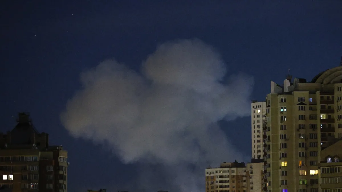 Langit Kiev Koyak! Rudal Balistik Rusia Hantam Ibu Kota, Enam Ledakan Guncang Pagi