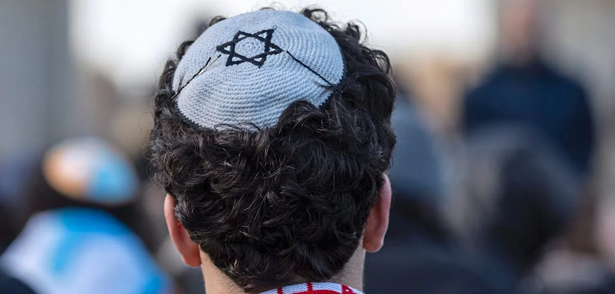 Berlin Geger: Pria Berkippa Diludahi, Dugaan Serangan Antisemit Menguat