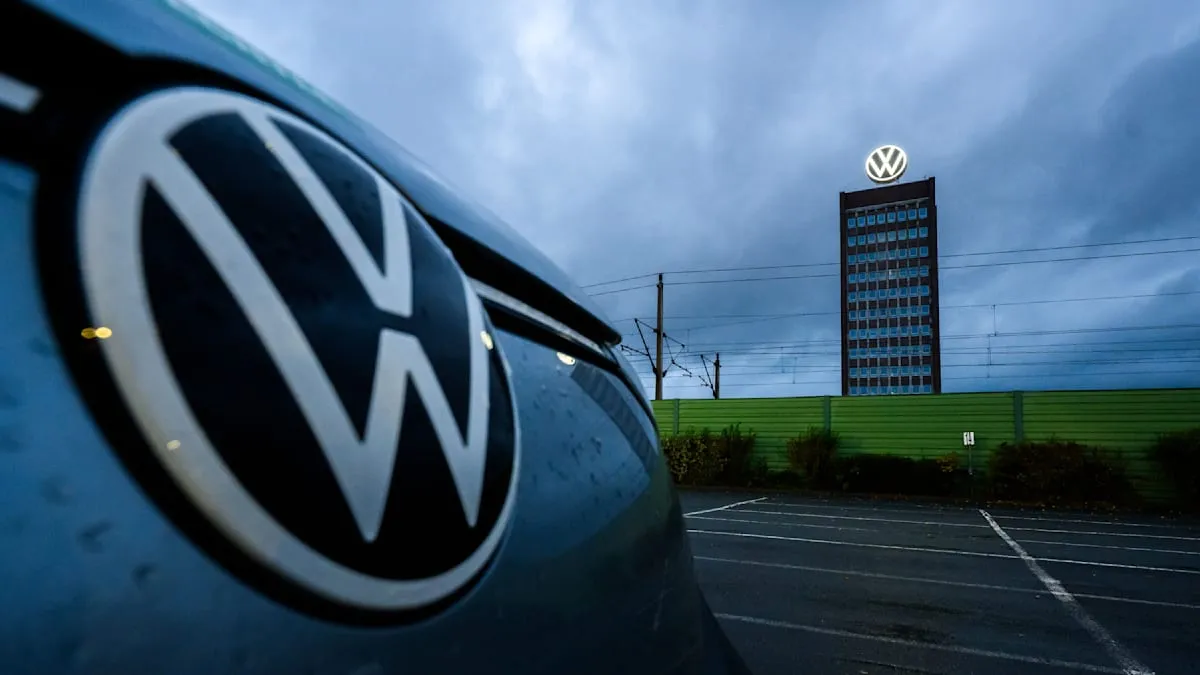 Volkswagen Terancam PHK Massal 100.000 Pekerja, Strategi Tergopoh-gopoh?