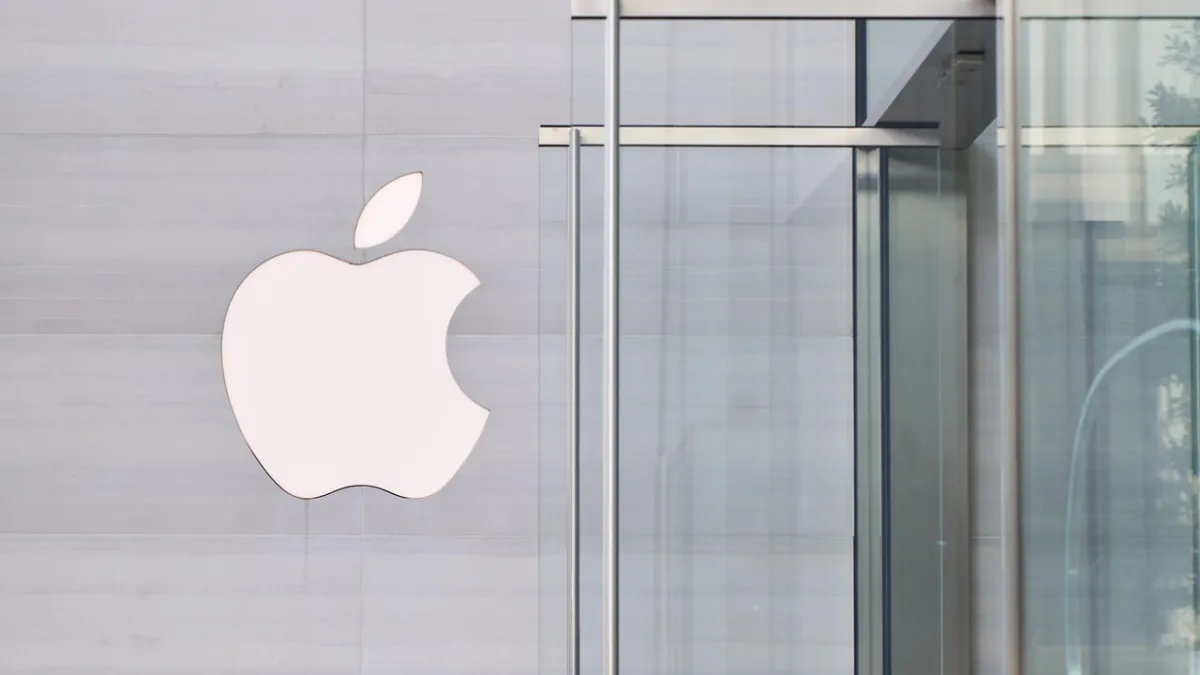 Apple Shakes AI World: Accuses OpenAI of Stealing Trade Secrets