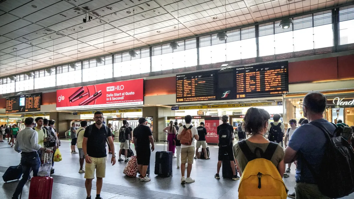 Italia Tersandera: Mogok 24 Jam Staf Kereta Api Lumpuhkan Transportasi
