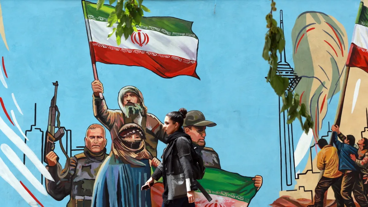 Hormuz Erupts: Tehran Accuses US of Preparing for Total War in Middle East