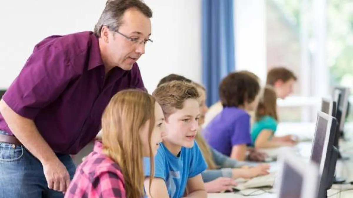 Italy's Vocational Education Reform: Valditara's 'Series A' Vision Sparks Opposition Backlash