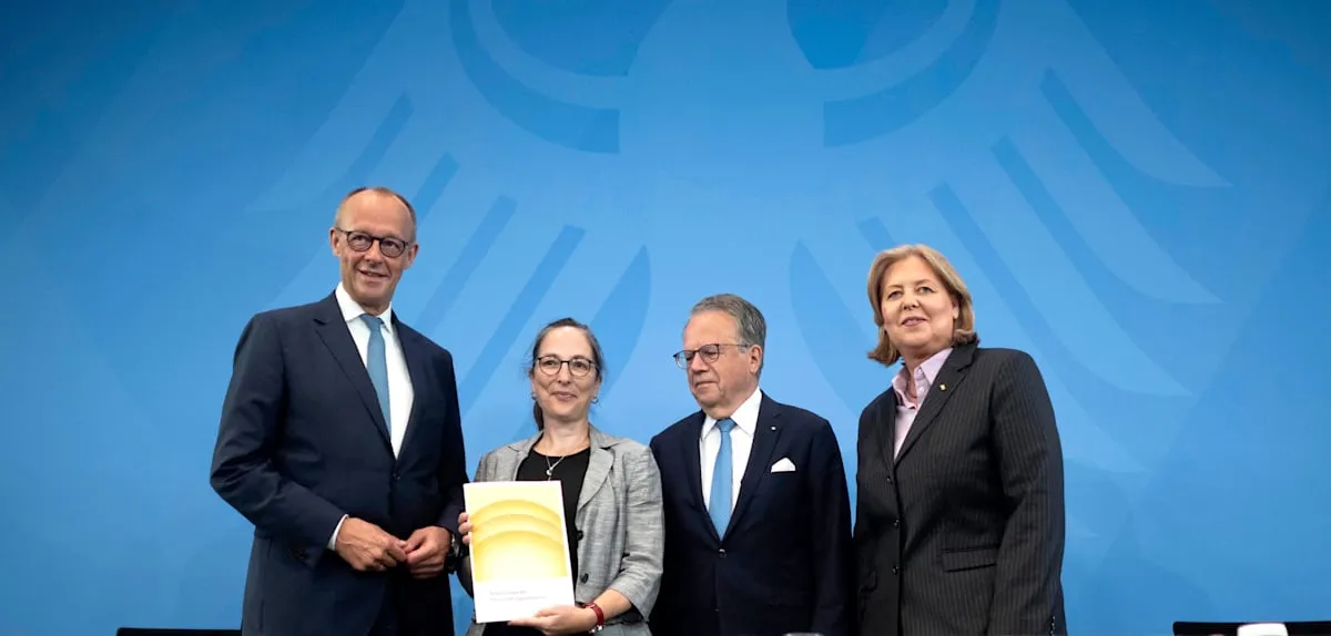 Storm of Rejection: German Government's Early Retirement Plans on the Brink