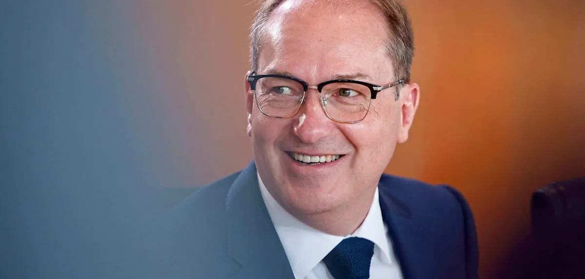 Alexander Dobrindt Dinobatkan 'Person Of The Year' 2026: Ini Alasannya