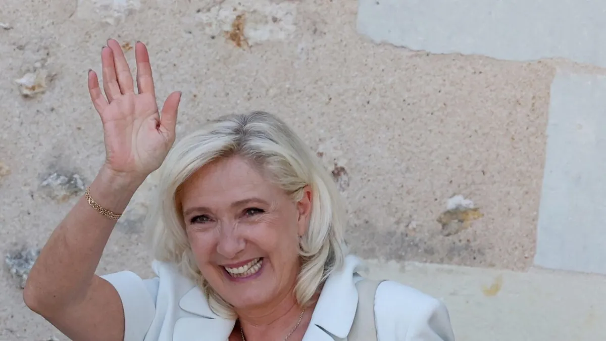 Le Pen Mendominasi Survei Awal Presiden 2027: Ancaman Gelombang Kanan Prancis?