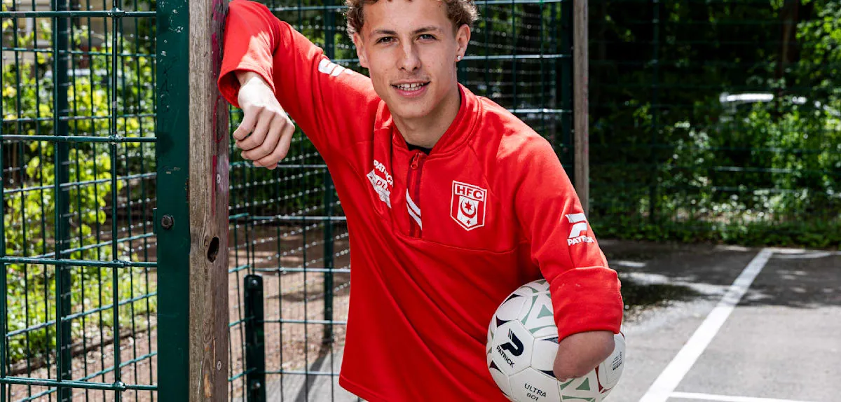 One Arm No Barrier: Niklas Schäck's Bundesliga Dream Unyielding