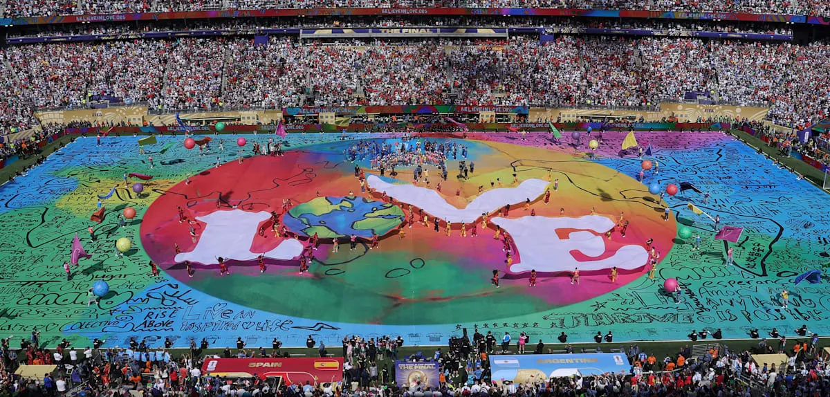 Final Piala Dunia 2026: Sajian Hiburan Kontroversial, Fans Tradisional Menggugat Budaya Sepak Bola