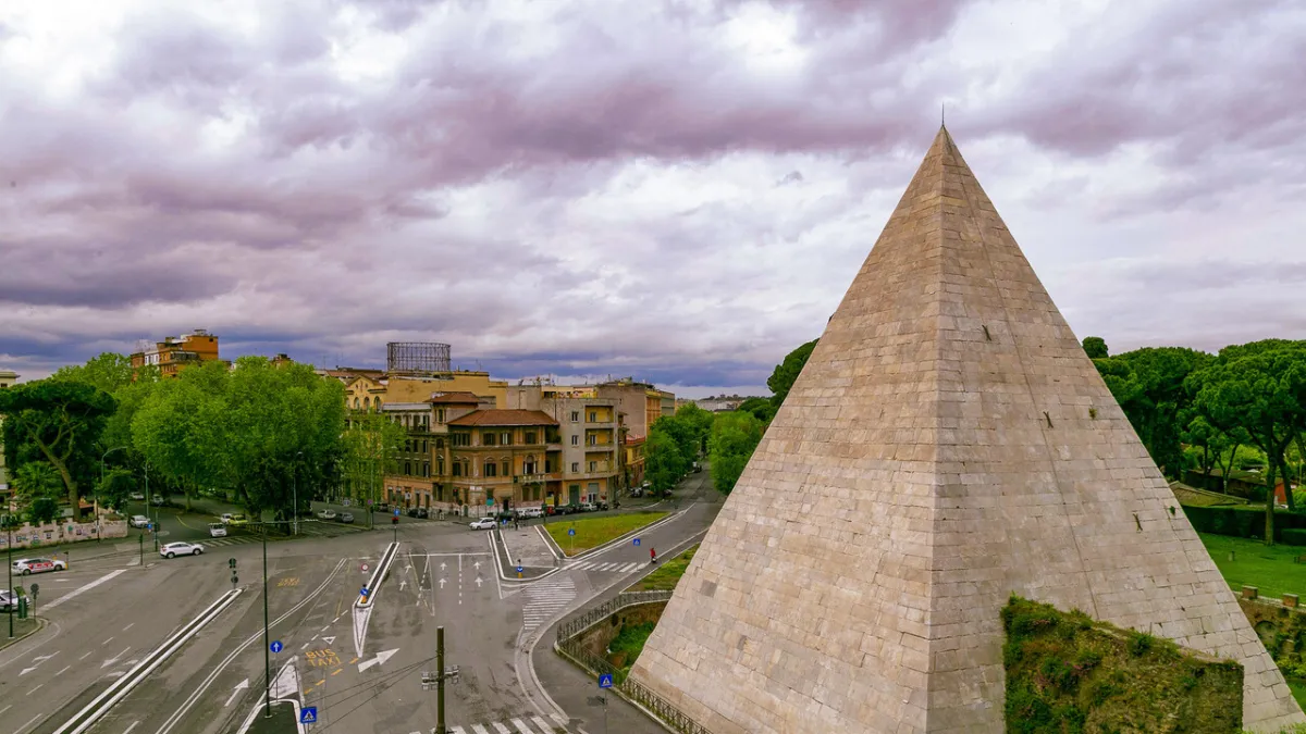 Rome's Cestia Pyramid Reopens, Public Access Expanded