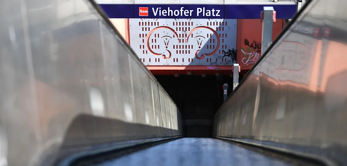 Horor di U-Bahn Jerman: Wanita Tunawisma Ditikam, Pelaku Dibekuk Polisi