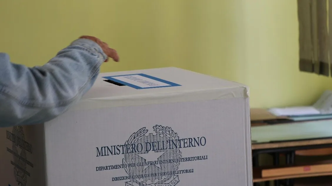 Italia Bergejolak: Partisipasi Pemilu Putaran Kedua Anjlok Drastis