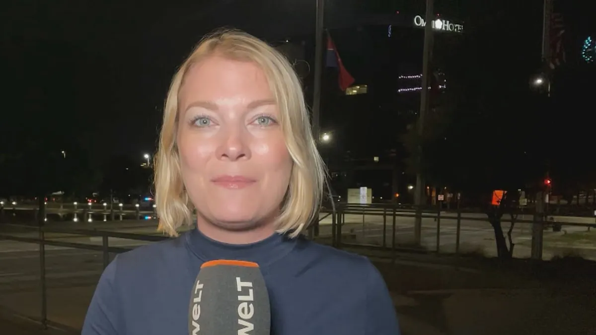 2026 World Cup Semifinal: France Falls, Cheerleaders Spark Mixed Reactions