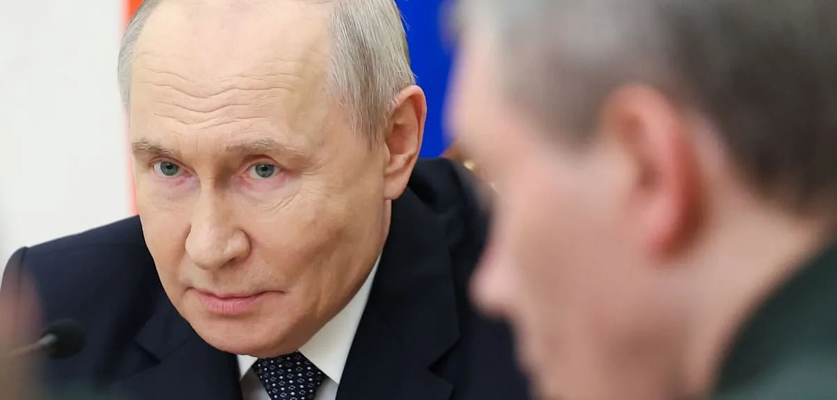 Kremlin Stirred: Putin Calls Deceased Commander, Evidence of Ukraine Operation Chaos?