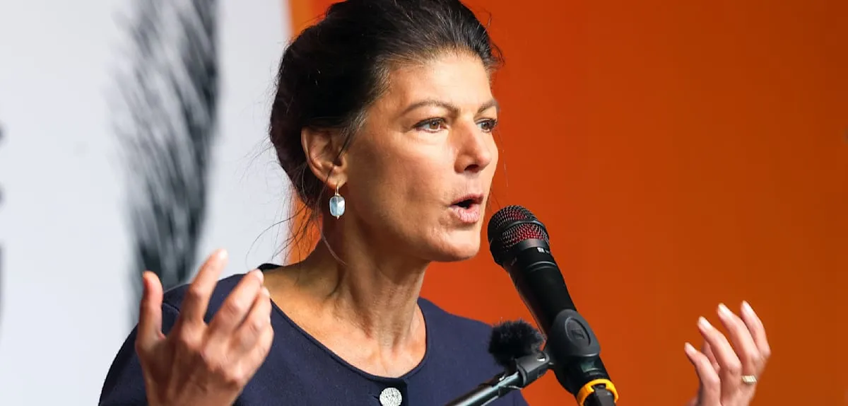 Wagenknecht Defends DDR Anthem Singing: Highlights Germany's 2026 Media Climate
