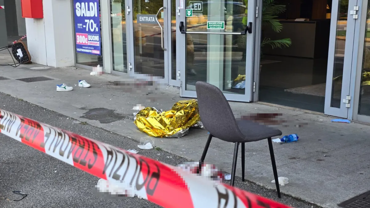 Mantan Suami Ditangkap Usai Tikam Wanita di Pusat Perbelanjaan