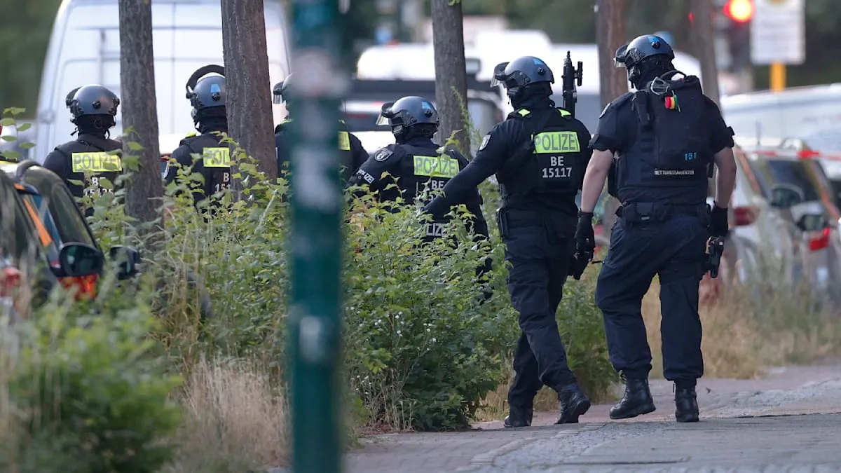 Berlin Hostage Drama: Gunman Seizes Supermarket, Police Assure Public Safety