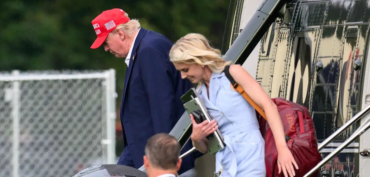 Trump's Trusted Aide Rocks White House: Mysterious Letters and Device
