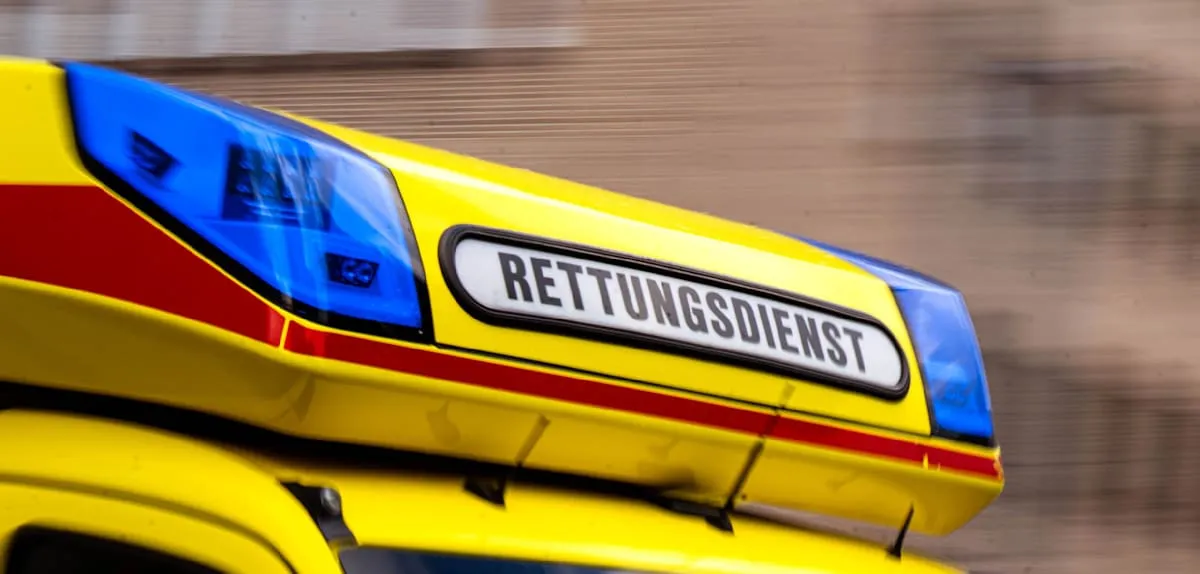 Fatal Weener Crash: Bus Claims Life of 86-Year-Old on B436