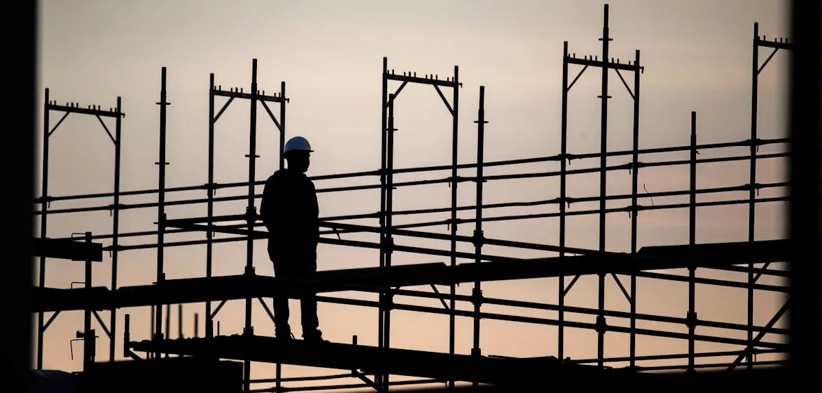Germany Faces Dual Crisis: Skilled Worker Exodus, Plummeting Migration