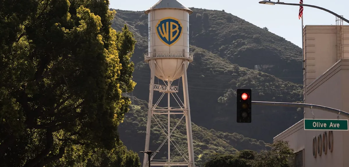 Hakim AS Bekukan Mega-Akuisisi Warner, Masa Depan Hollywood Genting!