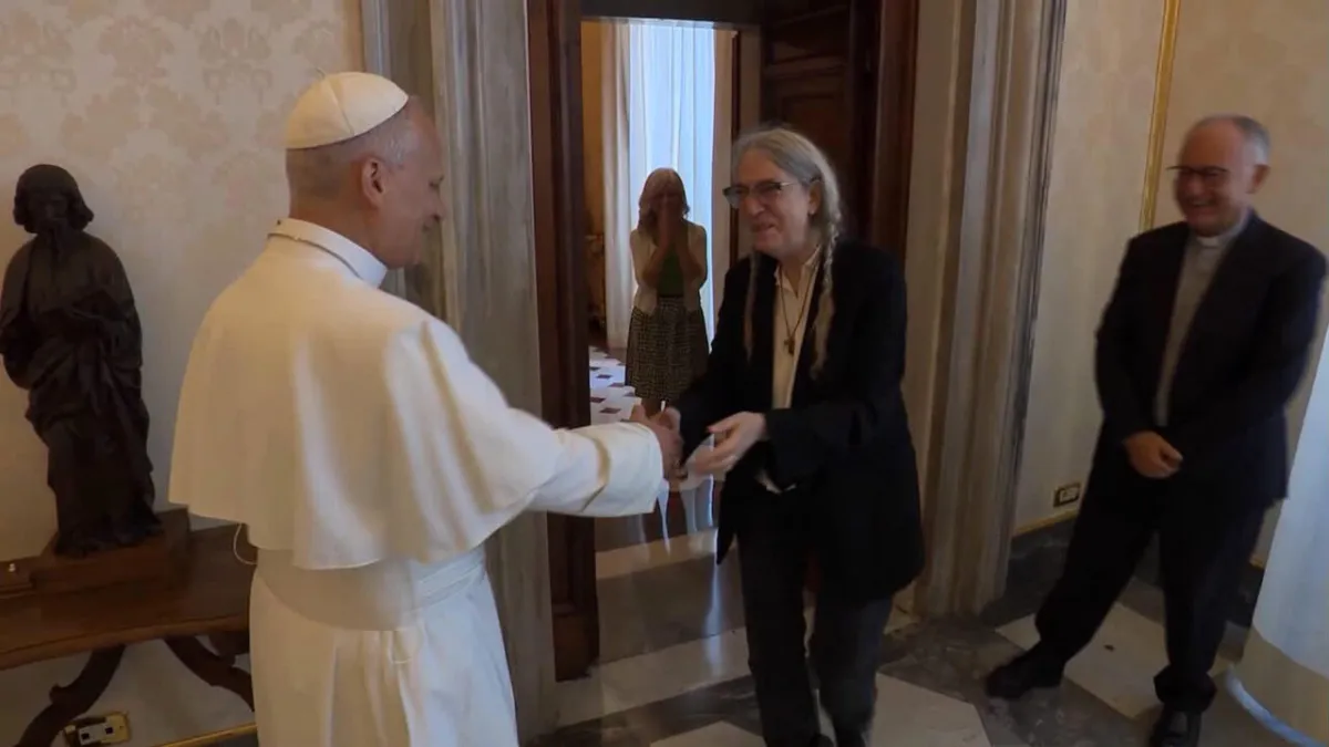 Paus Fransiskus dan Patti Smith: Dialog Tak Terduga Dua Ikon Global
