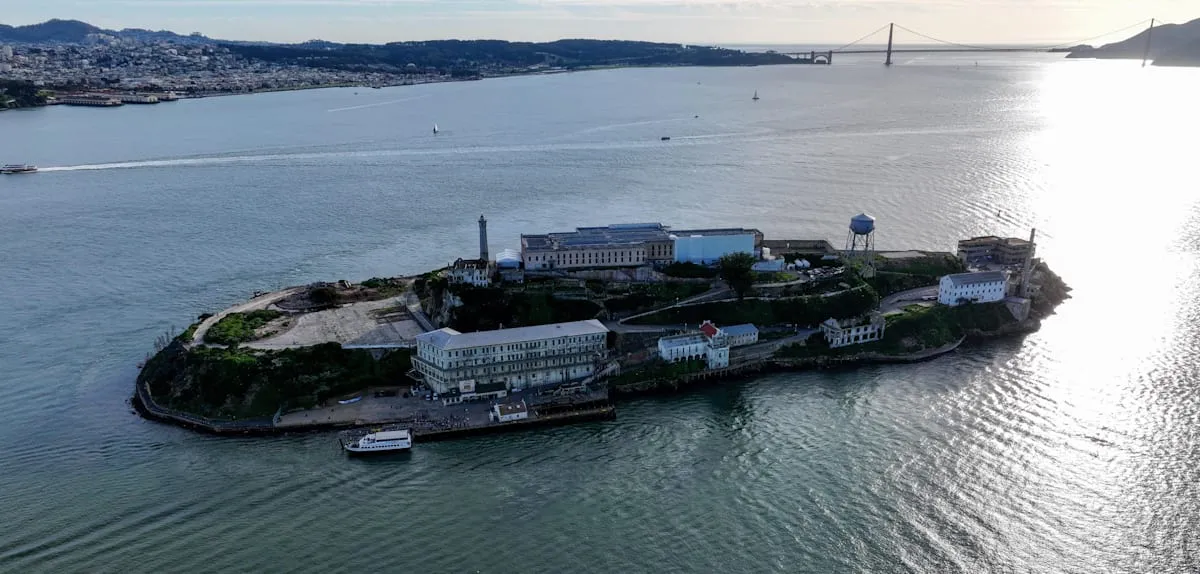 San Francisco Bay Tragedy: Boat Fire Near Alcatraz Kills One!