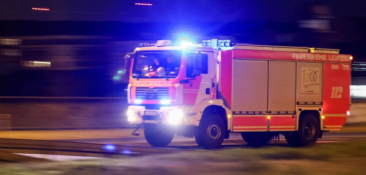 Wernigerode Engulfed: Massive Former Furniture Factory Ablaze, Thick Smoke Blankets City