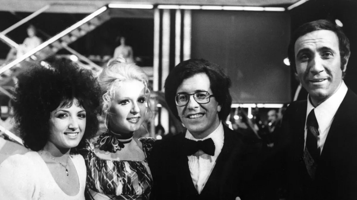 Italy Mourns: Peppino di Capri, Eternal "Champagne" Maestro, Passes Away