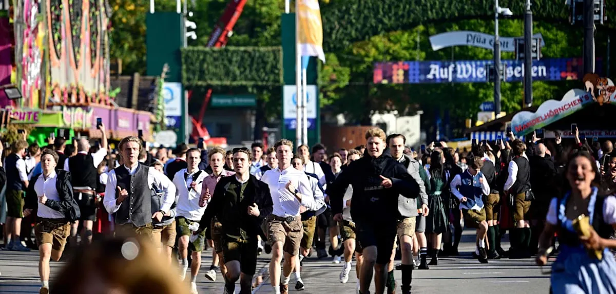 Oktoberfest 2026 Euphoria: Thousands Storm Arena for Best Seats