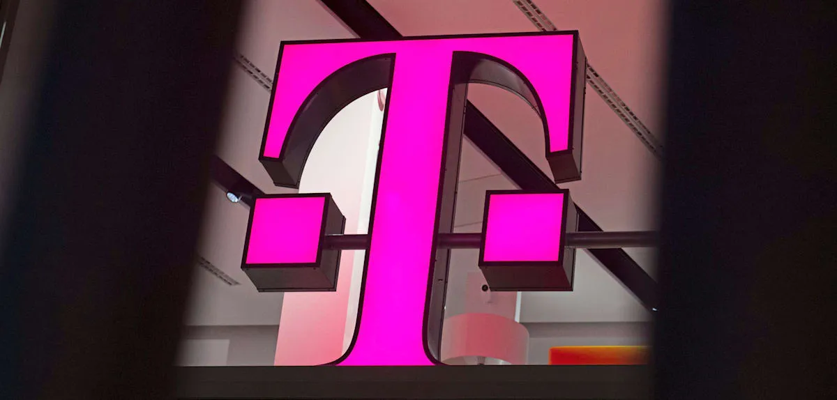 Millions of German Telekom Customers Trapped in Costly Tariff Migration Scheme