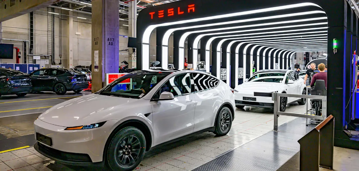 German Auto Industry Slashes EV Discounts, Fuels Combustion Engine Revival?