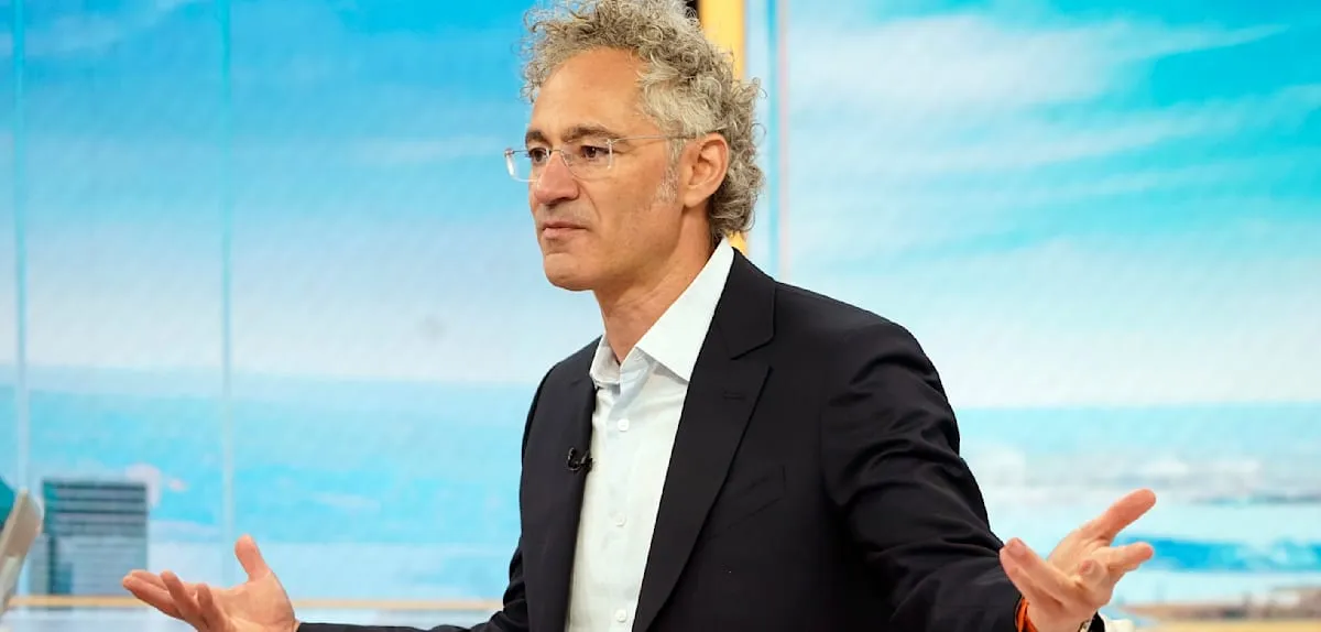 Palantir Guncang Pasar: Pendapatan Meroket 90%, Saham Melonjak Drastis 2026